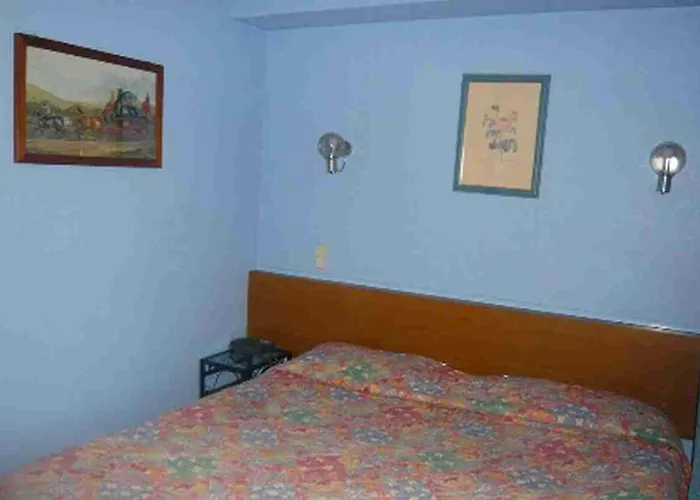 Central Hotel Καν